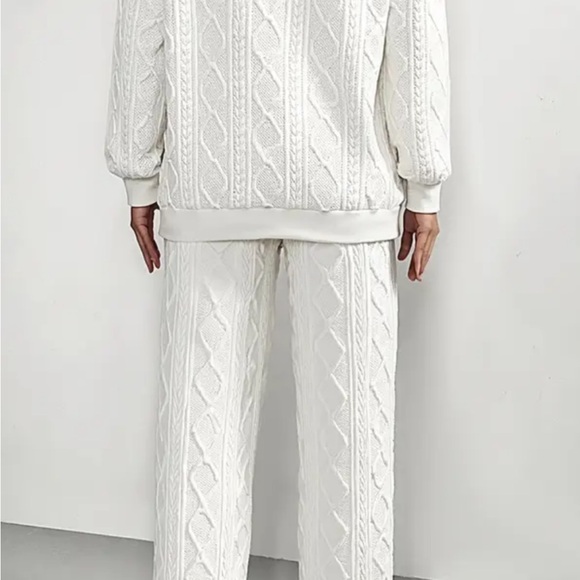 White Cable Knit Track sweatshirt and Pants Medium - Picture 4 of 5